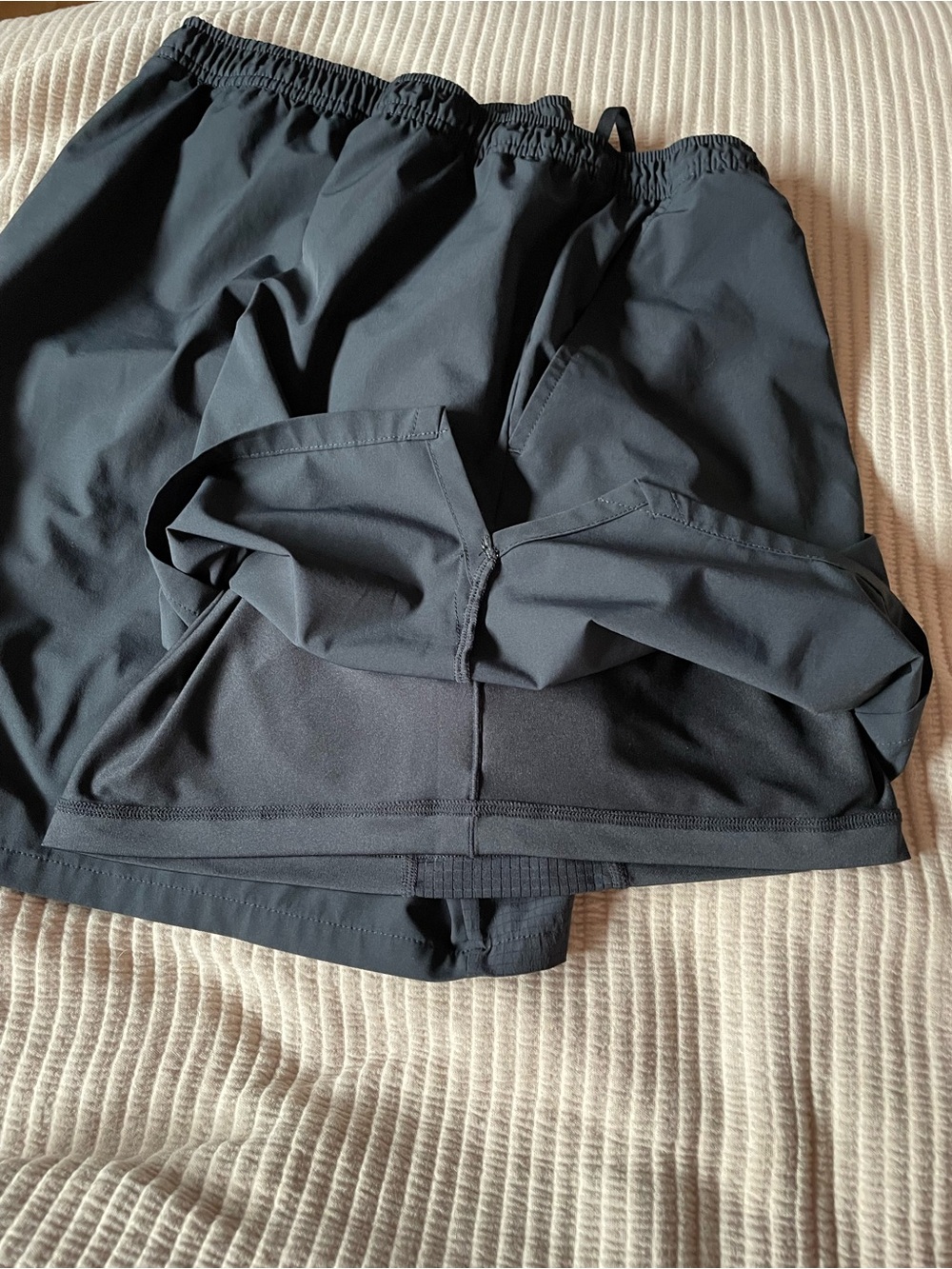 Cozy Earth Men's Day & Night Shorts in Black - Picture 8 of 8